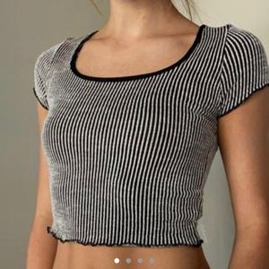 Pinstripe papaya crop🖤